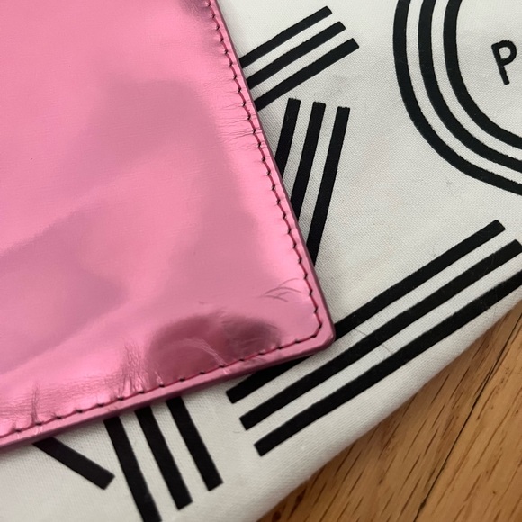 SOLD Kenzo metallic pouch - Picture 7 of 8